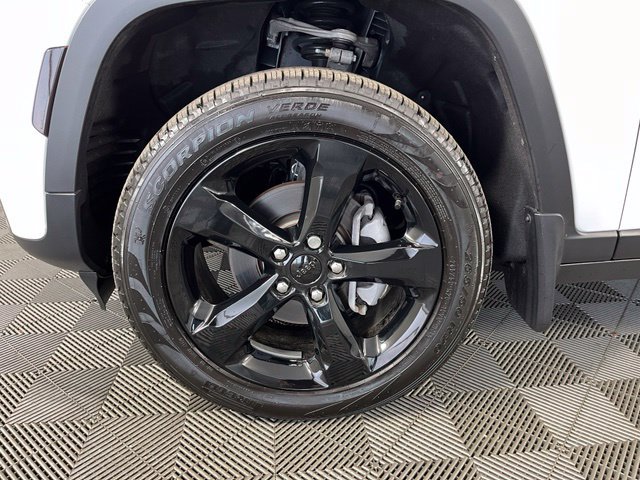 Used 2026 Jeep Grand Cherokee Limited w/ Limited Altitude Package AWD/4WD image 10
