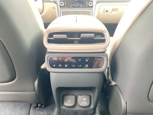 Used 2025 Genesis GV80 3.5T e-SC AWD/4WD image 22