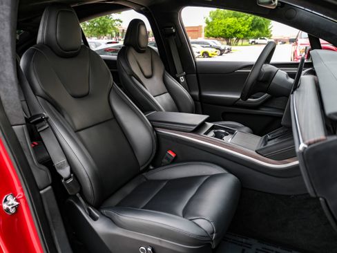 Used 2024 Tesla Model X AWD/4WD image 27