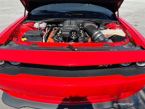 Used 2016 Dodge Challenger SRT Hellcat RWD image 2