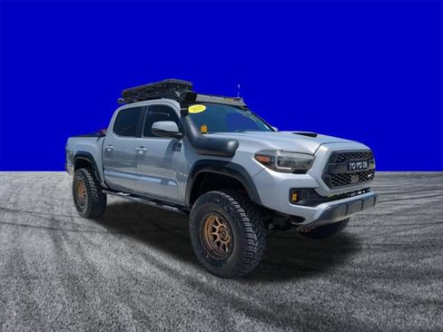 Used 2021 Toyota Tacoma TRD Off-Road AWD/4WD image 2