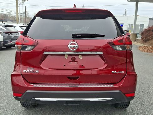 Used 2020 Nissan Rogue SL w/ Premium Package image 6