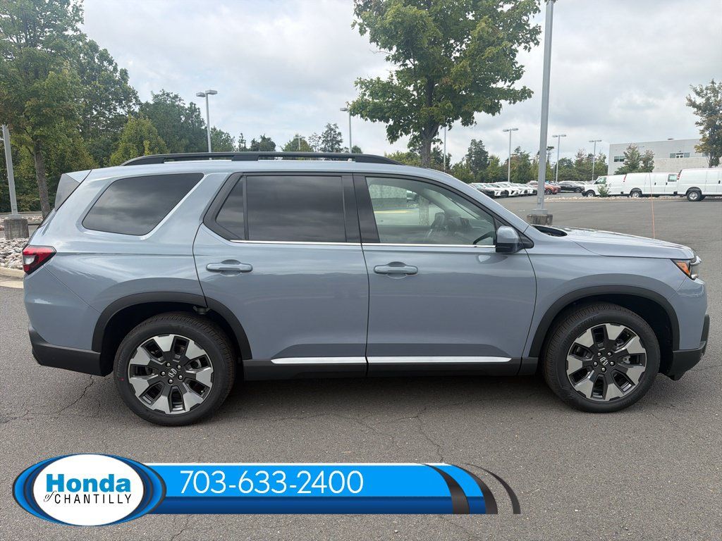 New 2026 Honda Pilot Touring image 8