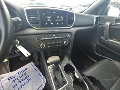 Used 2021 Kia Sportage S image 11