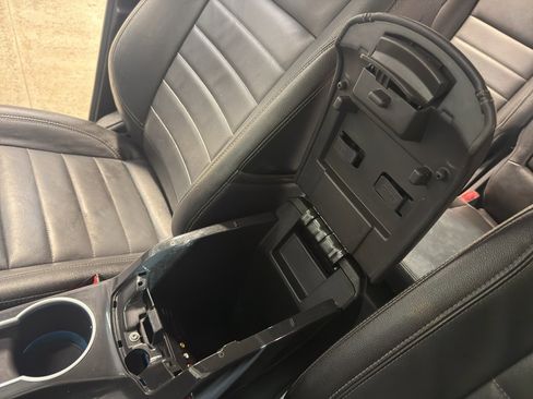 Used 2014 Ford Escape Titanium FWD image 19