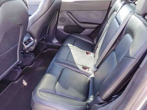 Used 2023 Tesla Model Y Long Range image 16