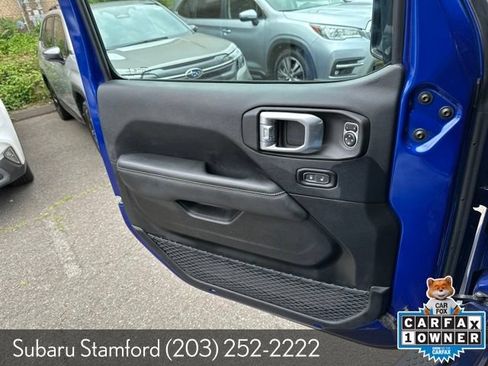 Used 2019 Jeep Wrangler Unlimited Sahara AWD/4WD image 25