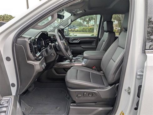 Certified 2025 Chevrolet Silverado 1500 LTZ w/ Technology Package image 10