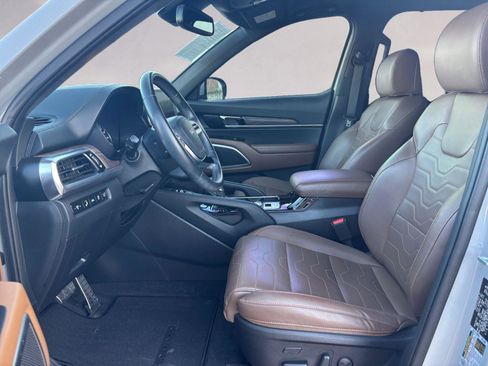 Used 2022 Kia Telluride SX w/ SX Prestige Package image 9