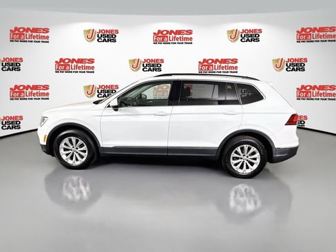 Used 2018 Volkswagen Tiguan SE w/ Panoramic Sunroof Package AWD/4WD image 14