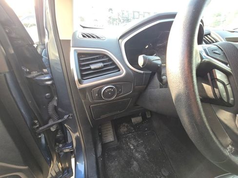 Used 2018 Ford Edge SEL w/ Equipment Group 201A image 8