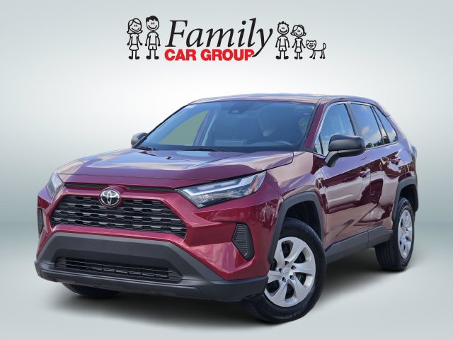 Used 2025 Toyota RAV4 LE AWD/4WD image 1