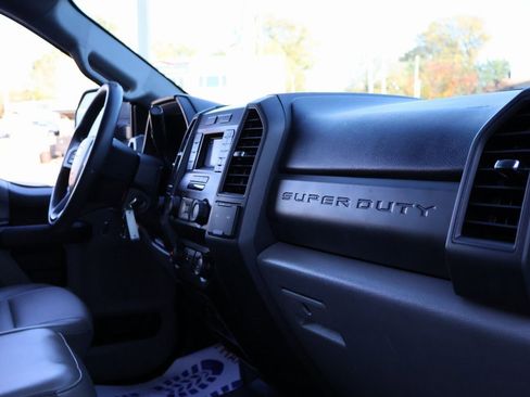 Used 2020 Ford F250 XL w/ Power Equipment Group image 13