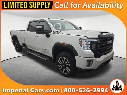Used 2023 GMC Sierra 2500 AT4 w/ AT4 Preferred Package AWD/4WD image 1