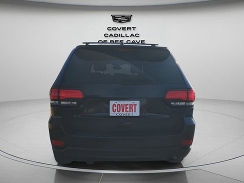 Used 2018 Jeep Grand Cherokee Laredo image 8