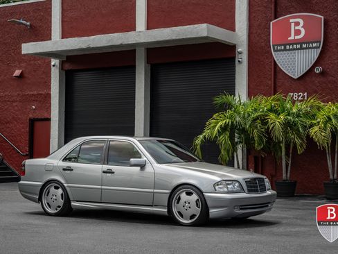 Used 1999 Mercedes-Benz C 43 AMG Sedan image 16