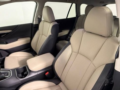 Used 2025 Subaru Outback Limited image 33