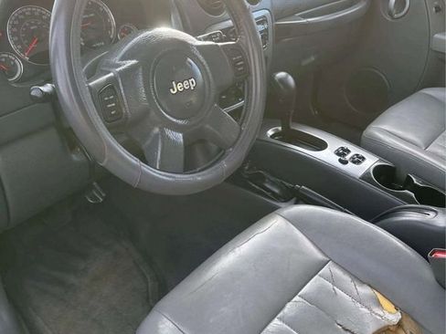 Used 2006 Jeep Liberty Renegade w/ Luxury Group image 17