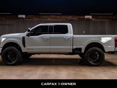 Used 2026 Ford F250 Platinum AWD/4WD image 5