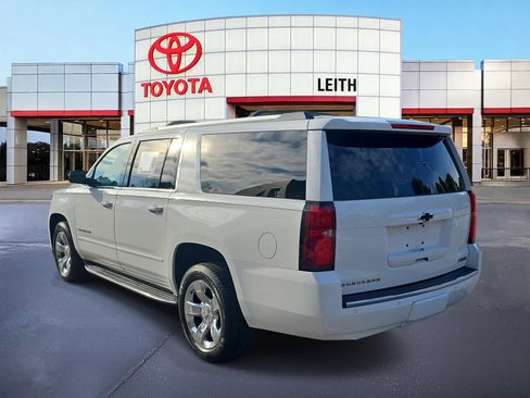Used 2017 Chevrolet Suburban Premier image 5