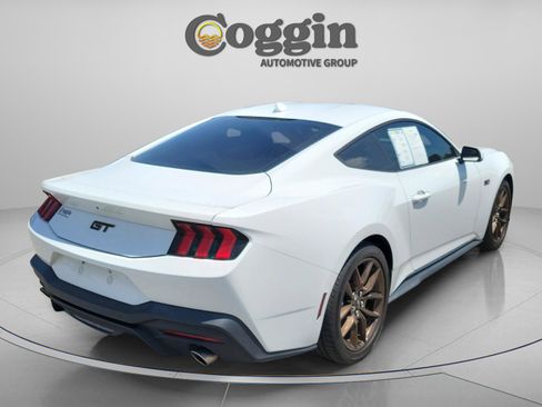 Used 2024 Ford Mustang GT Premium RWD image 3