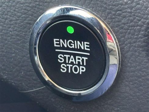 Used 2022 Ford Edge SEL w/ Convenience Package image 25