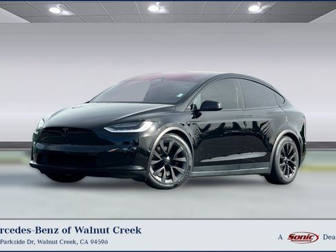 Used 2022 Tesla Model X Plaid image 1