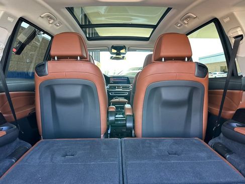Used 2019 BMW X7 xDrive50i w/ Premium Package AWD/4WD image 17