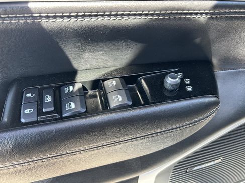 Used 2024 Jeep Wagoneer L 4WD image 29