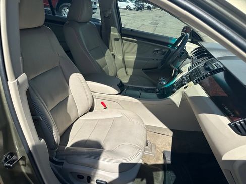Used 2012 Ford Taurus Limited FWD image 26