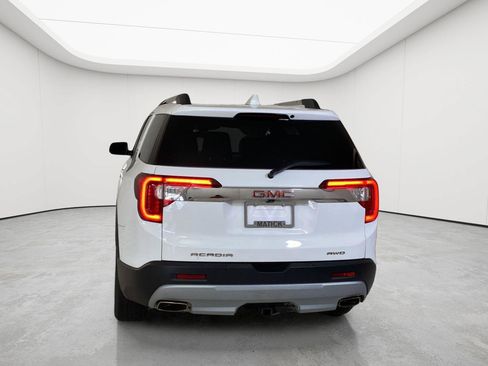 Used 2023 GMC Acadia SLT w/ Preferred Package AWD/4WD image 8