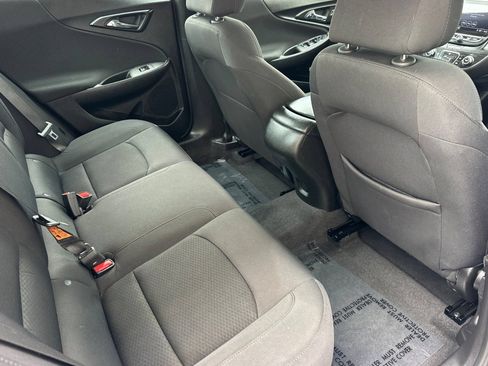 Used 2023 Chevrolet Malibu RS w/ LPO, Floor Liner Package FWD image 18