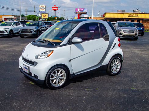 Used 2008 smart fortwo pure RWD image 3