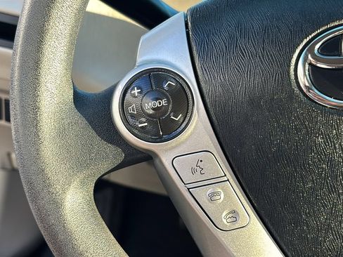 Used 2014 Toyota Prius V Three FWD image 15