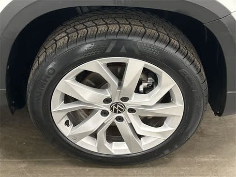 Certified 2023 Volkswagen Taos S image 5