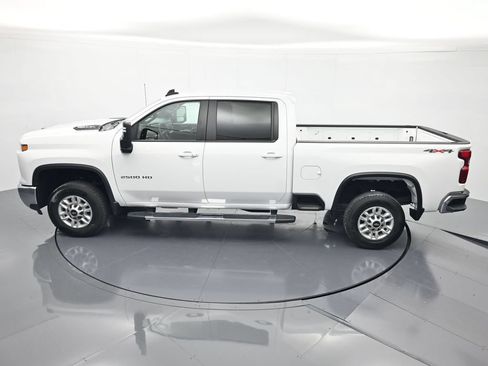 Used 2025 Chevrolet Silverado 2500 LT w/ Convenience Package AWD/4WD image 36