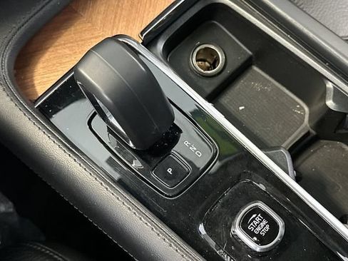 Used 2023 Volvo XC90 B5 Plus AWD/4WD image 27