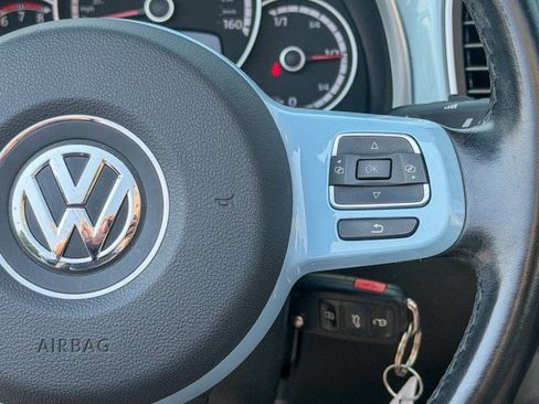 Used 2015 Volkswagen Beetle 1.8T FWD image 10