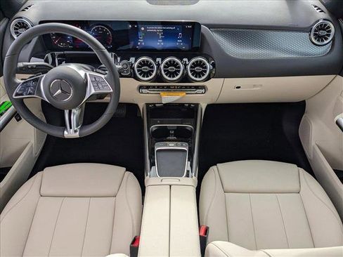 New 2025 Mercedes-Benz GLA 250 image 13