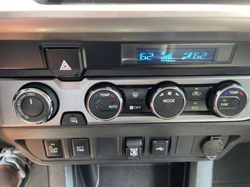 Used 2022 Toyota Tacoma SR5 image 21