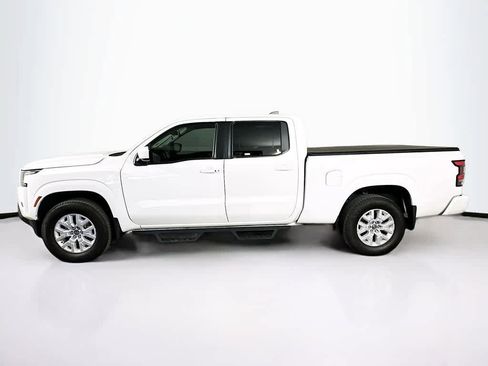 Used 2024 Nissan Frontier SV w/ Technology Package image 3