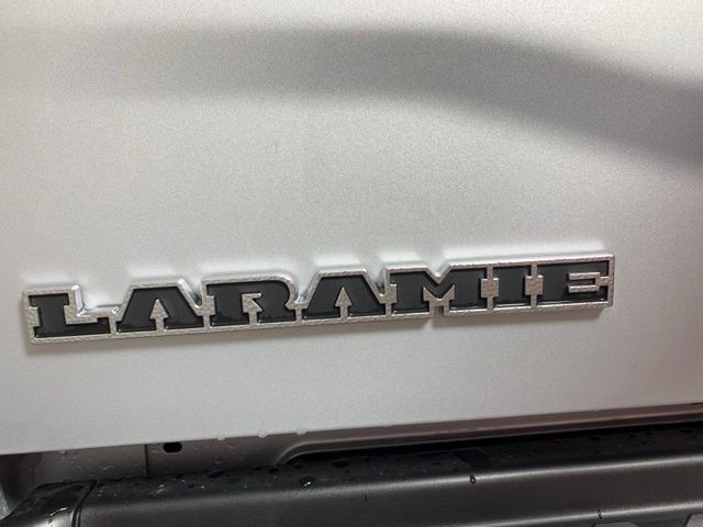 New 2026 RAM 2500 Laramie w/ Sport Appearance Package AWD/4WD image 10