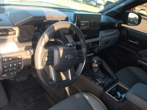 Used 2024 Toyota Tacoma 4x4 Double Cab Hybrid image 12