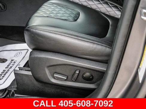 Used 2023 Ford Edge Titanium AWD/4WD image 35