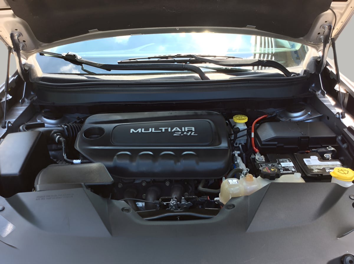Used 2020 Jeep Cherokee Latitude Plus FWD image 12