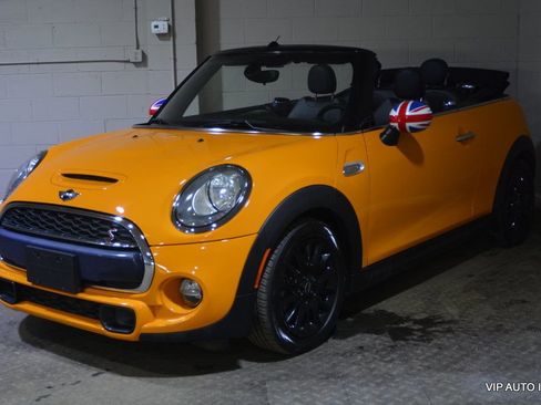 Used 2016 MINI Cooper S image 6