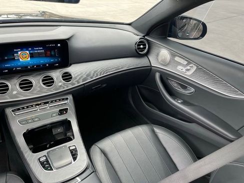Used 2022 Mercedes-Benz E 350 Sedan image 10