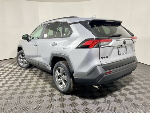 New 2025 Toyota RAV4 XLE image 11