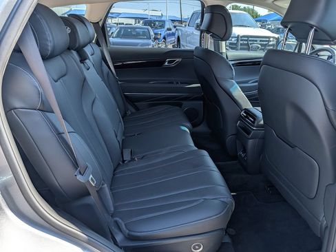 Used 2026 Genesis GV80 2.5T AWD/4WD image 32
