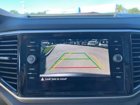 Used 2021 Volkswagen Atlas SEL R-Line image 23